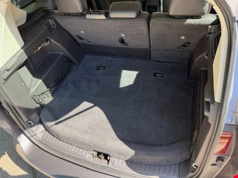 Used 2013 Ford C-MAX SEL FWD image 13