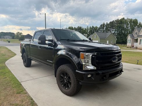 Used 2022 Ford F250 Lariat w/ Tremor Off-Road Package AWD/4WD image 5