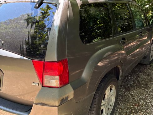 Used 2004 Mitsubishi Endeavor LS FWD image 8