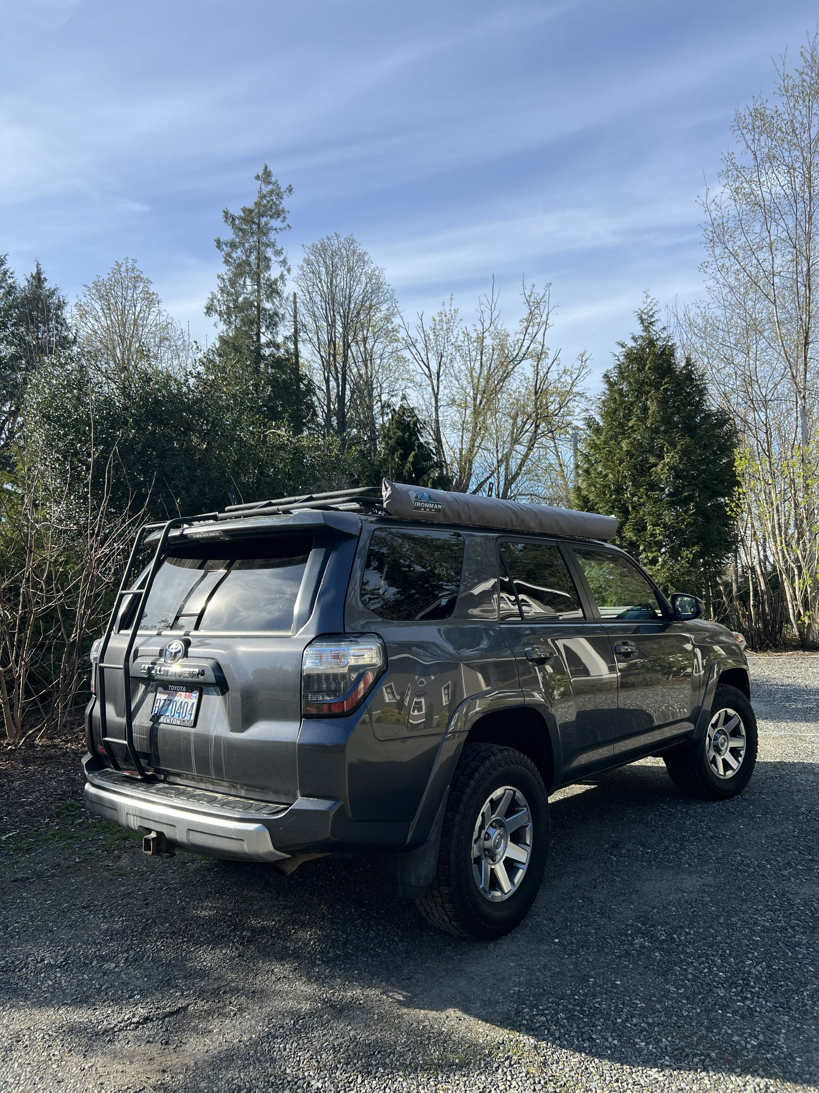 Used 2015 Toyota 4Runner Trail AWD/4WD image 4