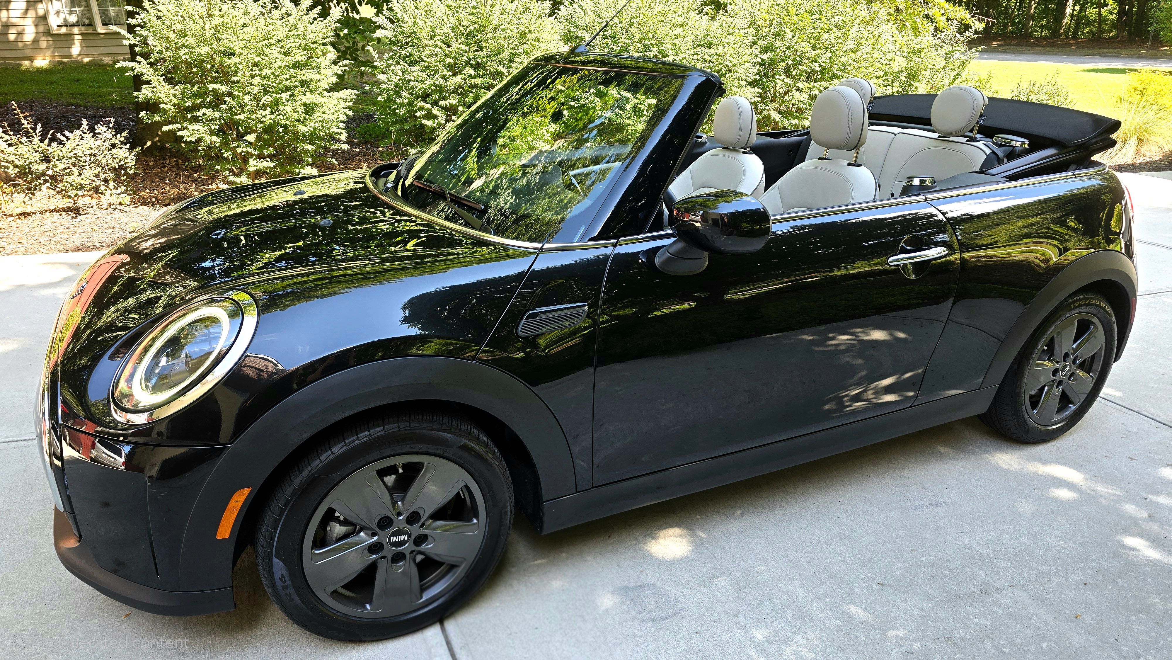 Used 2023 MINI Cooper Convertible w/ Signature Upholstery Package FWD image 1