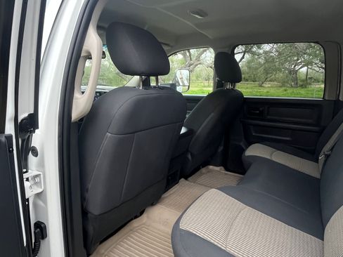 Used 2012 RAM 3500 ST w/ Chrome Appearance Group image 11