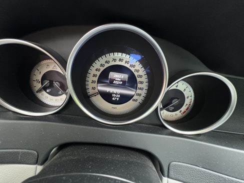 Used 2013 Mercedes-Benz C 250 Sedan image 2