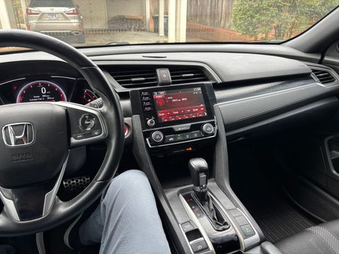 Used 2020 Honda Civic Sport image 5