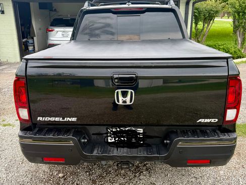Used 2018 Honda Ridgeline Black Edition image 6