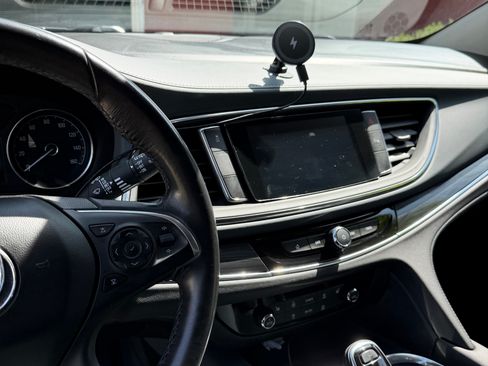 Used 2019 Buick Enclave Essence FWD image 13