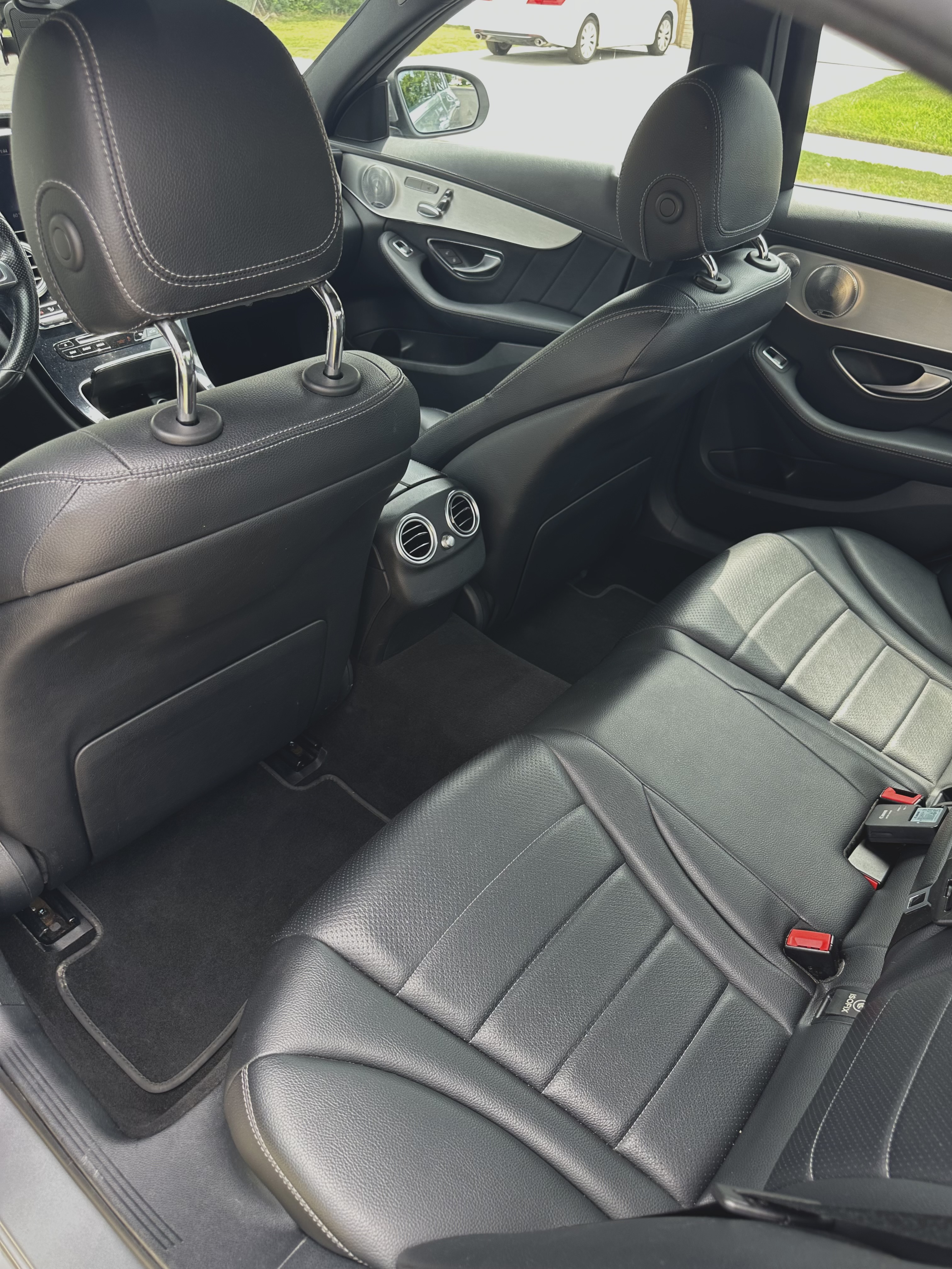 Used 2015 Mercedes-Benz C 300 4MATIC Sedan image 17