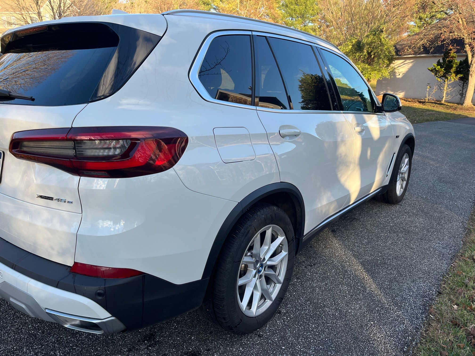 Used 2023 BMW X5 xDrive45e AWD/4WD image 2