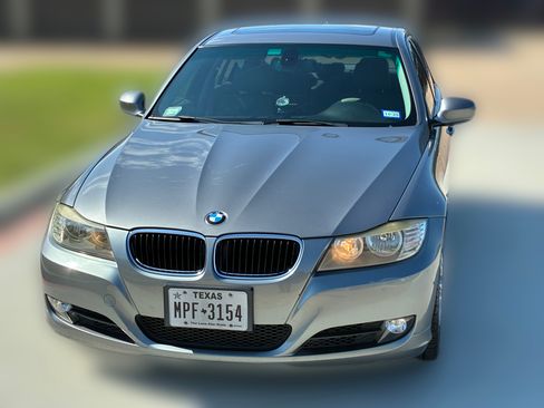Used 2010 BMW 328i Sedan RWD image 4