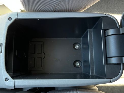 Used 2007 Toyota RAV4 2WD image 19