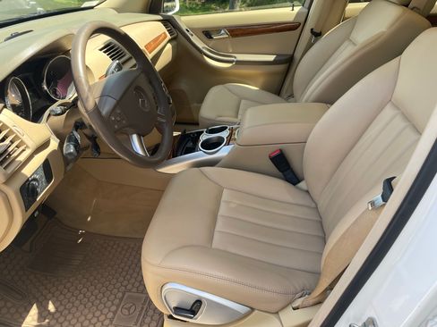 Used 2008 Mercedes-Benz R 350 4MATIC image 6