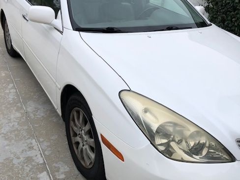 Used 2003 Lexus ES 330 300 Sedan 4D image 2