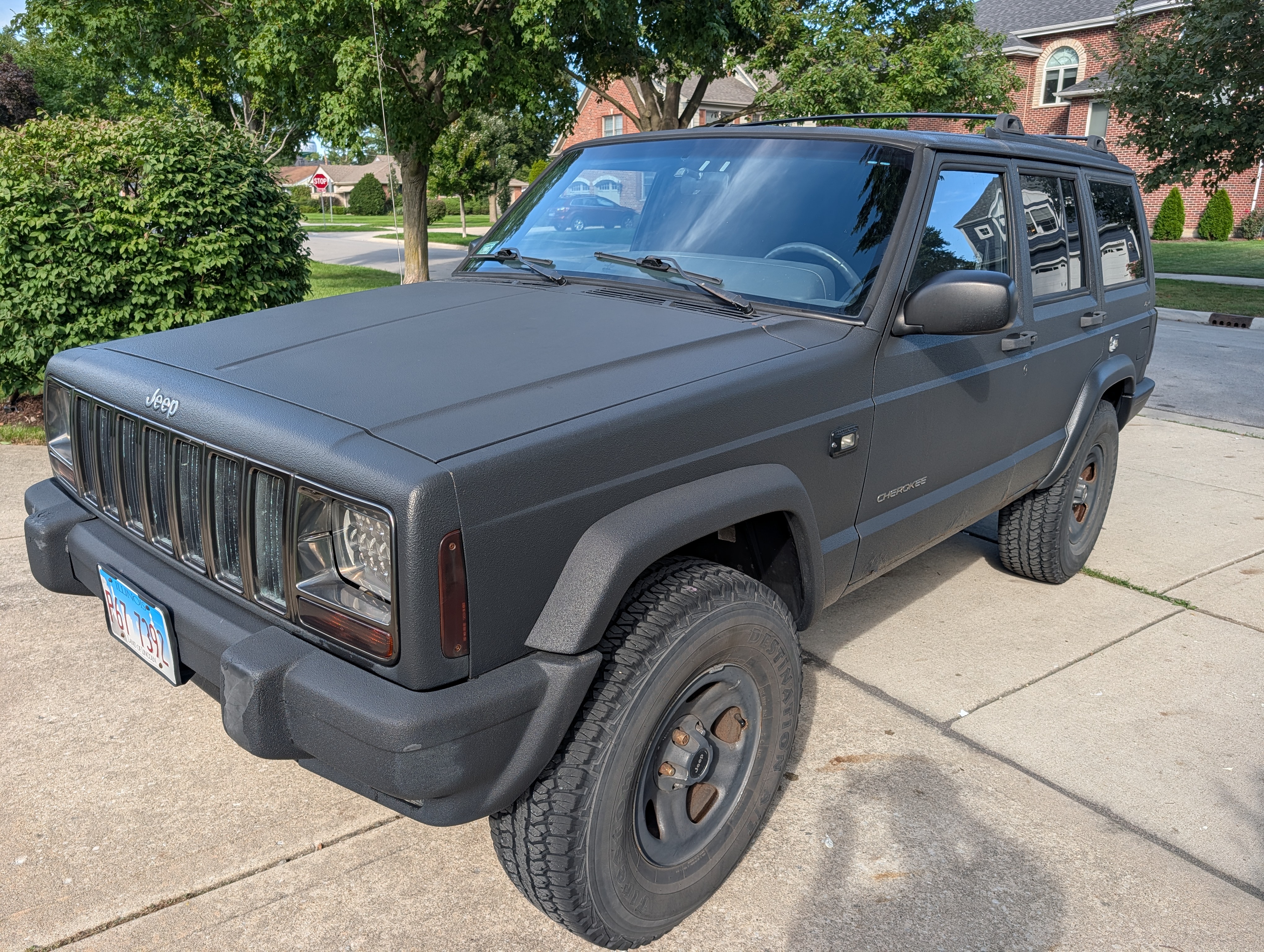 Used 2000 Jeep Cherokee Sport AWD/4WD image 1
