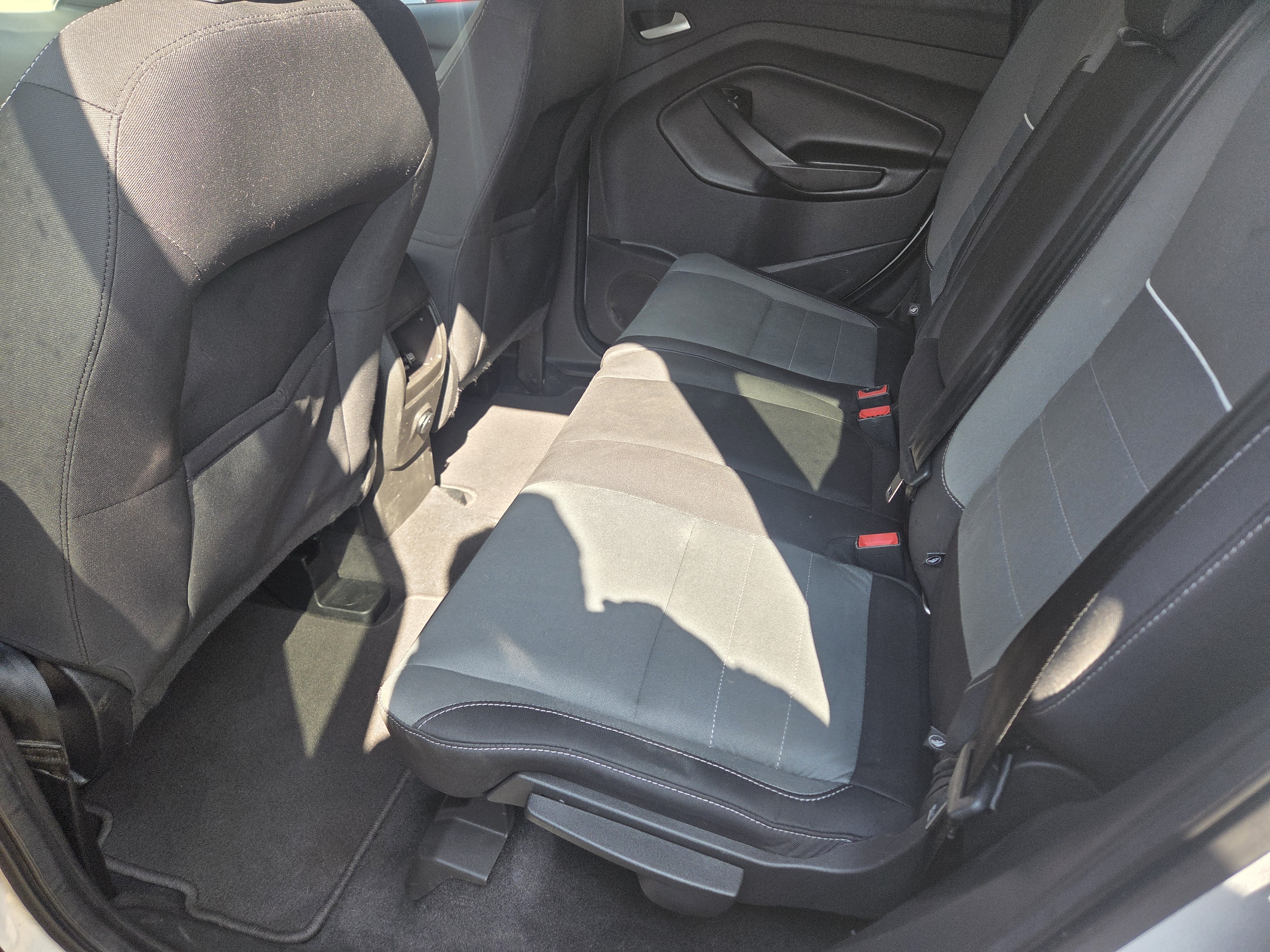 Used 2015 Ford Escape SE FWD image 5