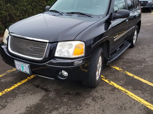 Used 2006 GMC Envoy SLT image 1