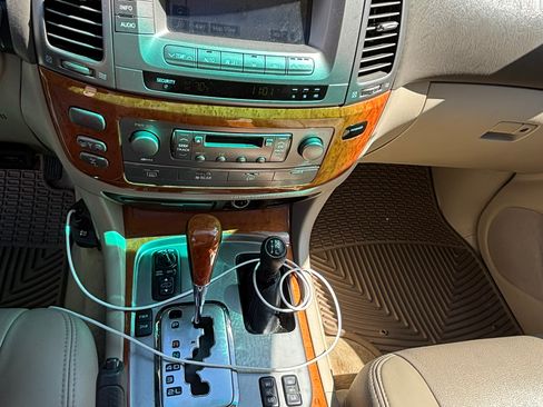 Used 2006 Lexus LX 470 4WD image 18