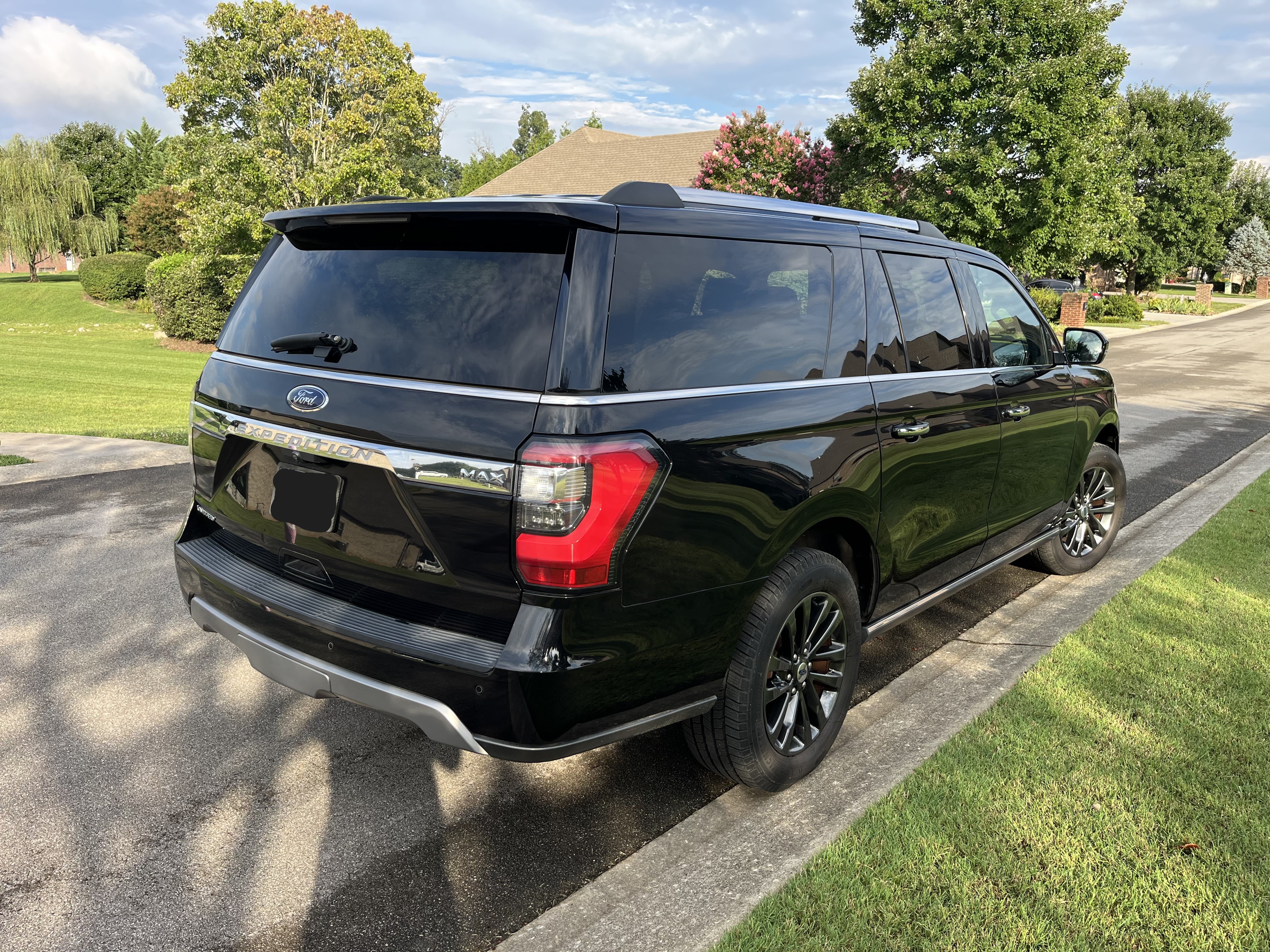 Used 2020 Ford Expedition Max Limited RWD image 4