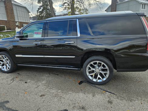 Used 2016 Cadillac Escalade ESV Platinum image 18