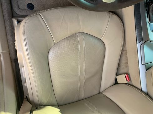 Used 2010 Cadillac CTS Performance RWD image 9