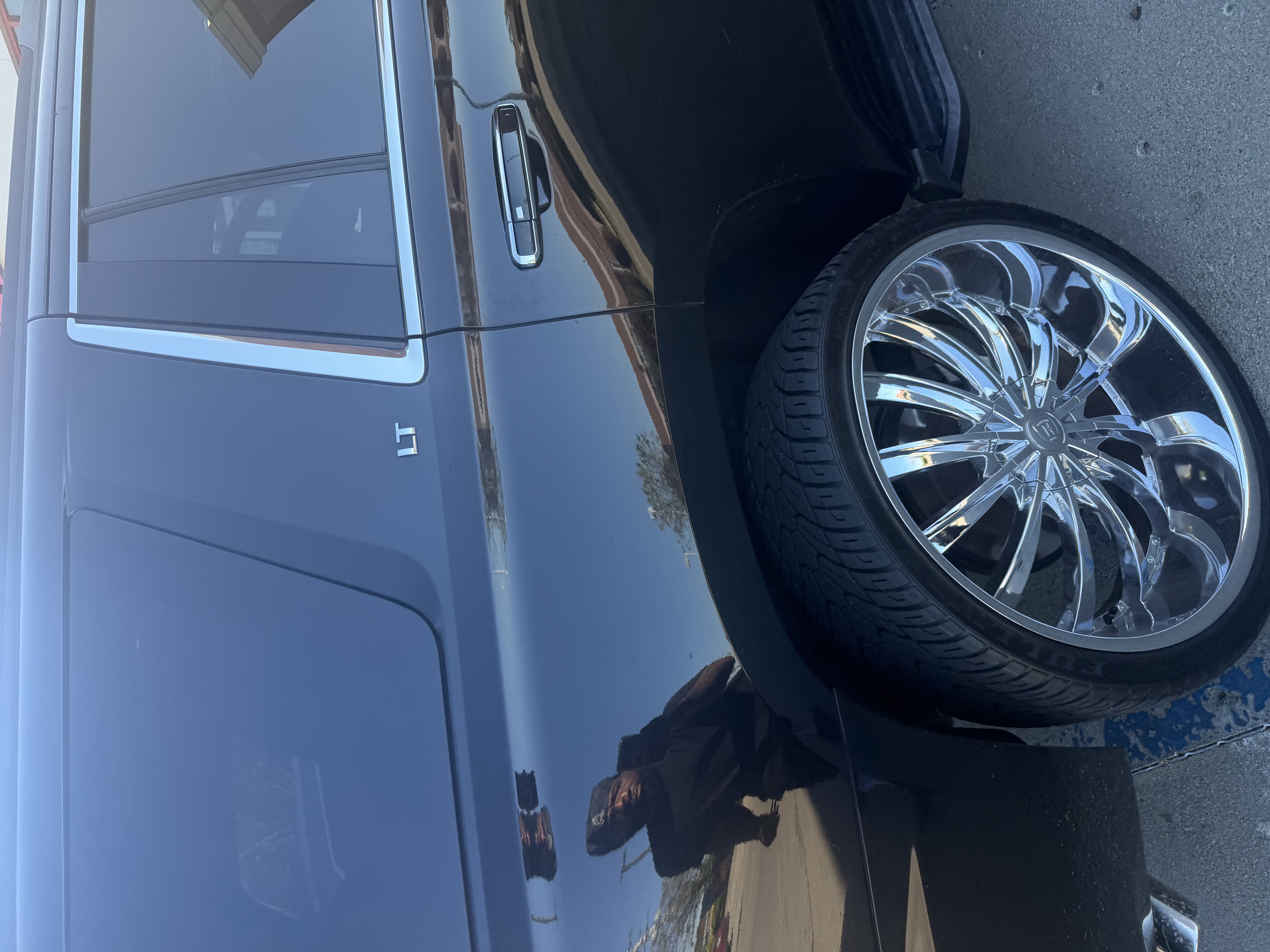 Used 2015 Chevrolet Tahoe LT AWD/4WD image 22