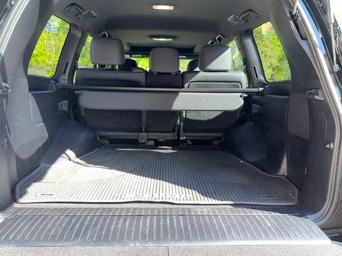 Used 2020 Toyota Land Cruiser Heritage Edition image 13