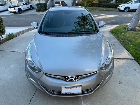 Used 2015 Hyundai Elantra Limited FWD image 2