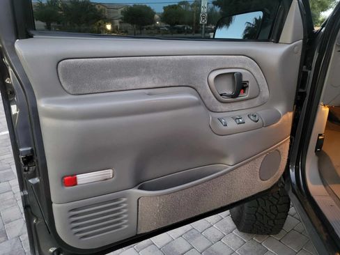 Used 1999 Chevrolet Silverado 1500 4x4 Extended Cab w/ Off-Road Chassis Pkg image 17