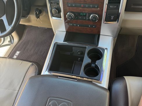 Used 2011 RAM 2500 Laramie AWD/4WD image 23