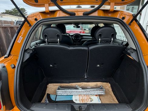 Used 2014 MINI Cooper 2-Door Hardtop image 8