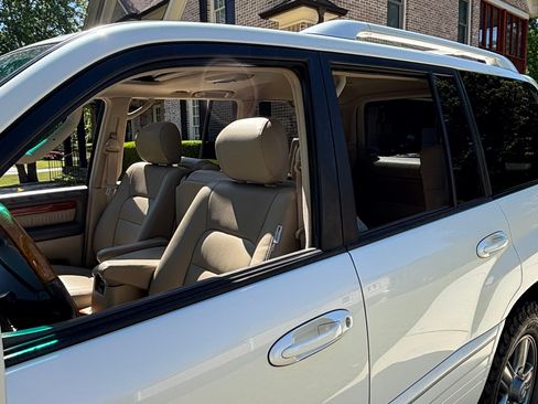 Used 2006 Lexus LX 470 4WD image 10