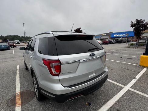 Used 2018 Ford Explorer Limited AWD/4WD image 13