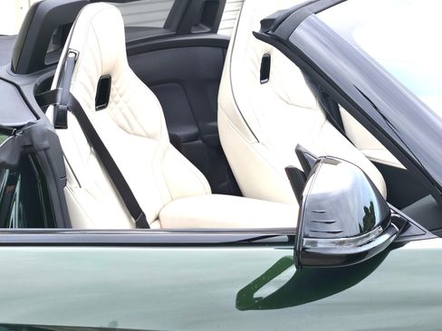 Used 2025 BMW Z4 M40i w/ Edition RWD image 11