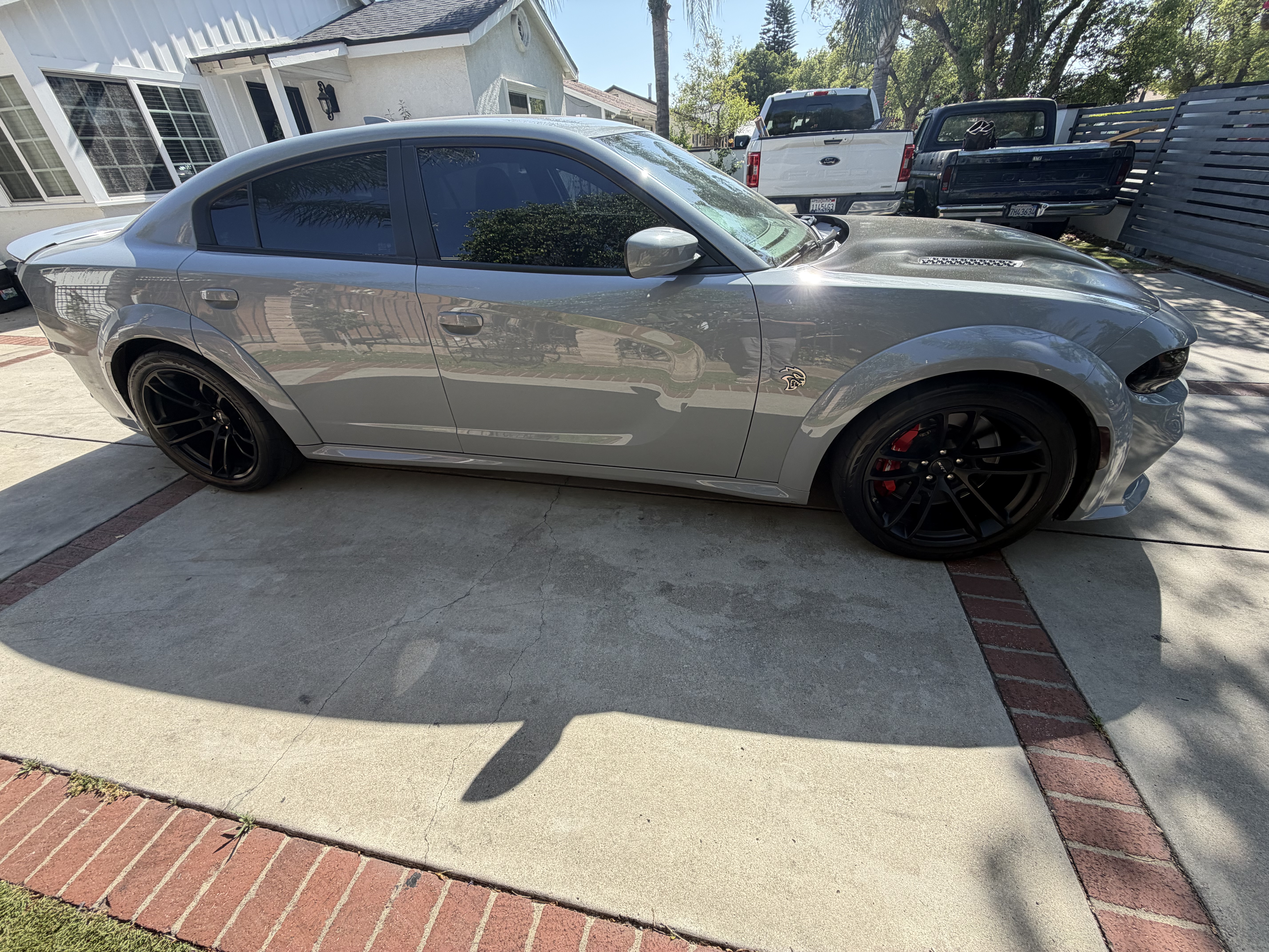 Used 2022 Dodge Charger SRT Hellcat RWD image 4