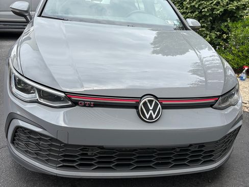 Used 2023 Volkswagen GTI SE FWD image 10