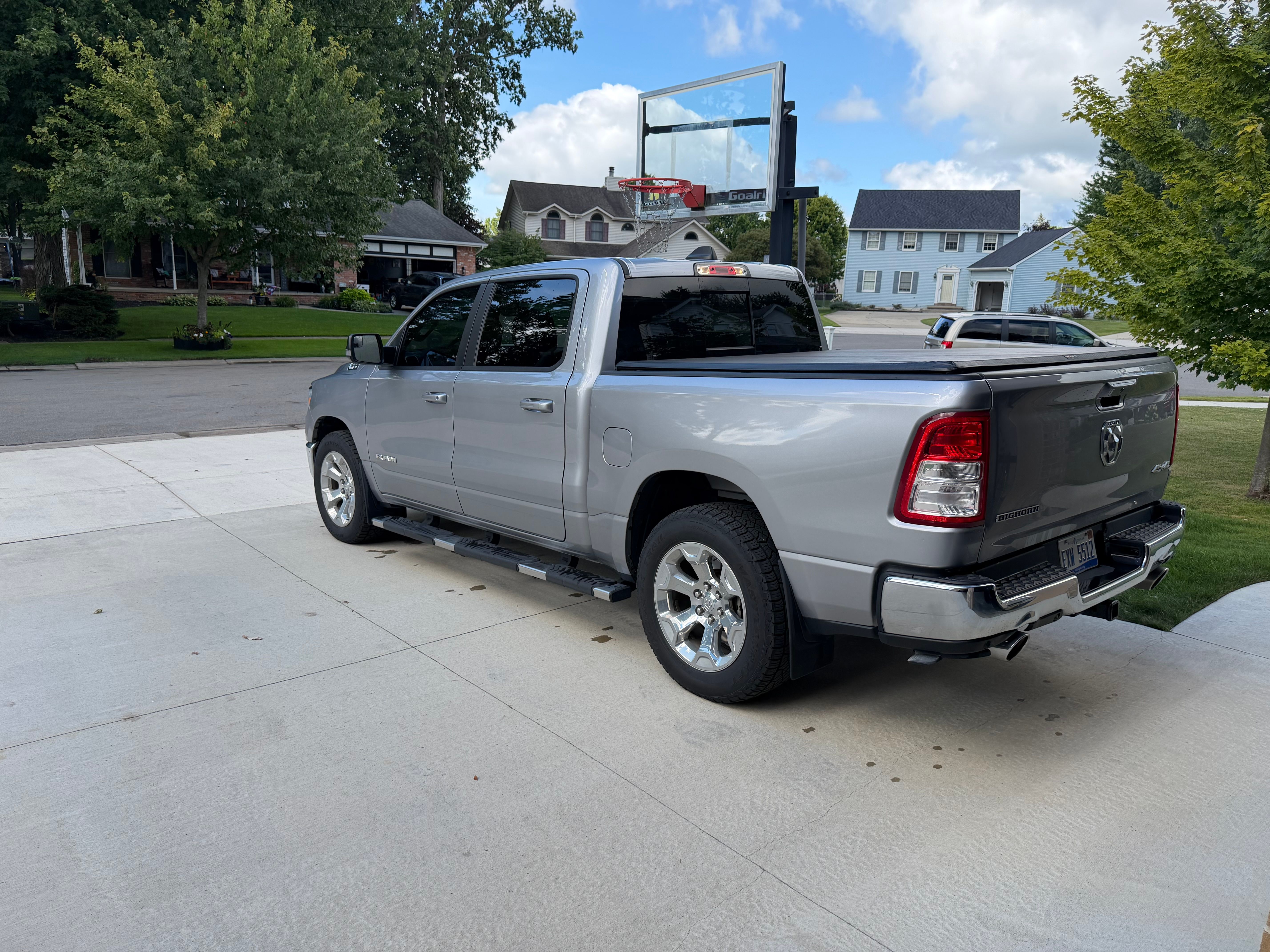 Used 2021 RAM 1500 Big Horn AWD/4WD image 2