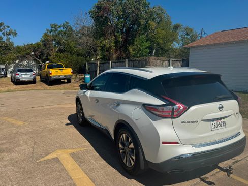 Used 2015 Nissan Murano SL w/ SL Technology Package FWD image 6
