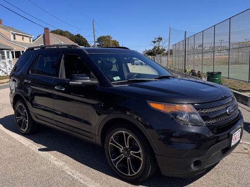 Used 2013 Ford Explorer Sport image 2