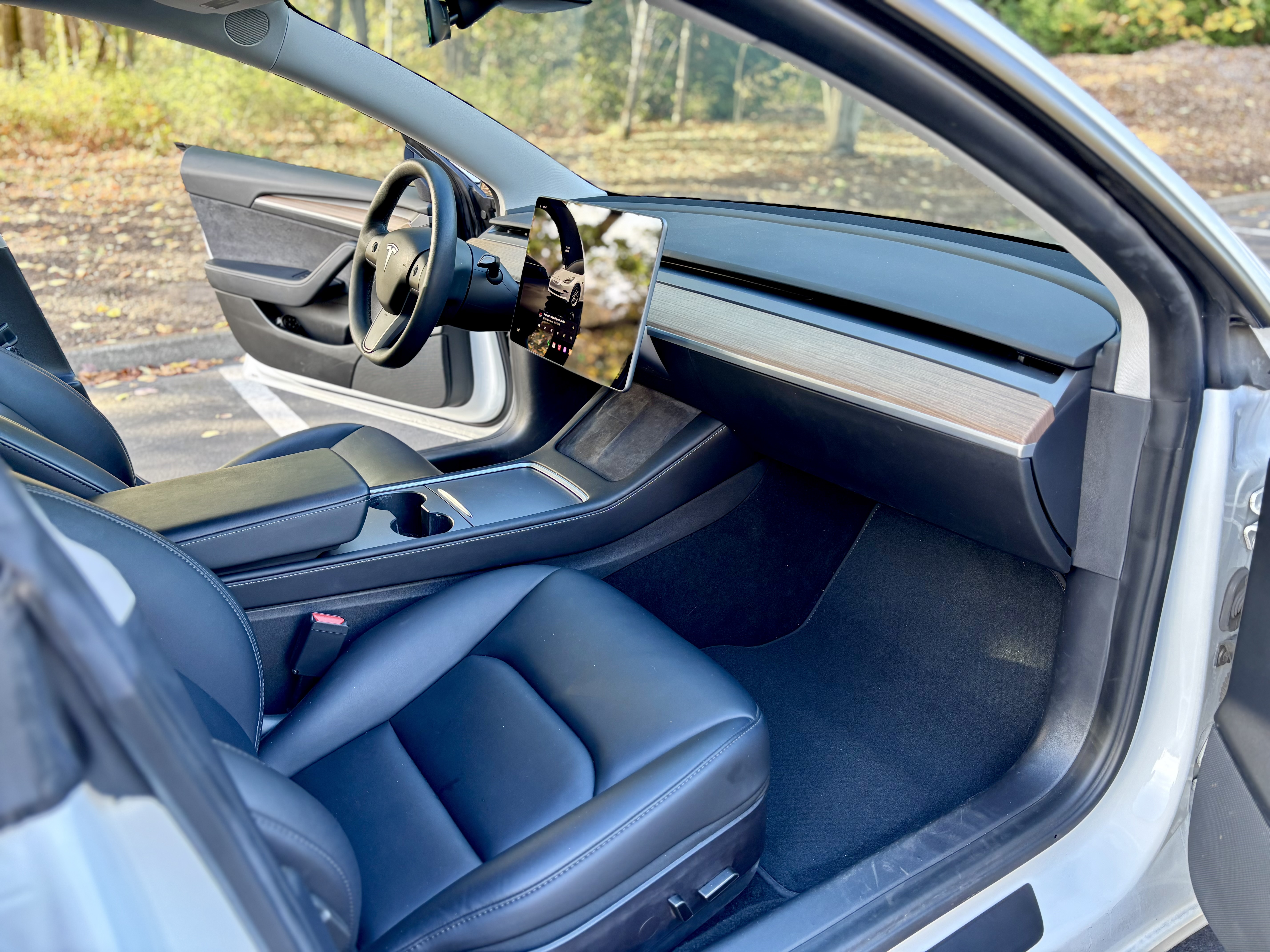 Used 2022 Tesla Model 3 Long Range AWD/4WD image 15