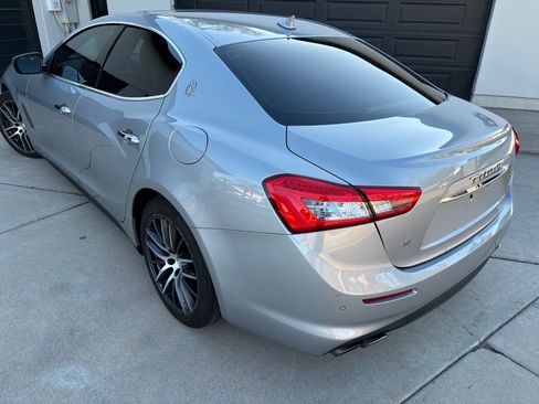 Used 2018 Maserati Ghibli S image 16
