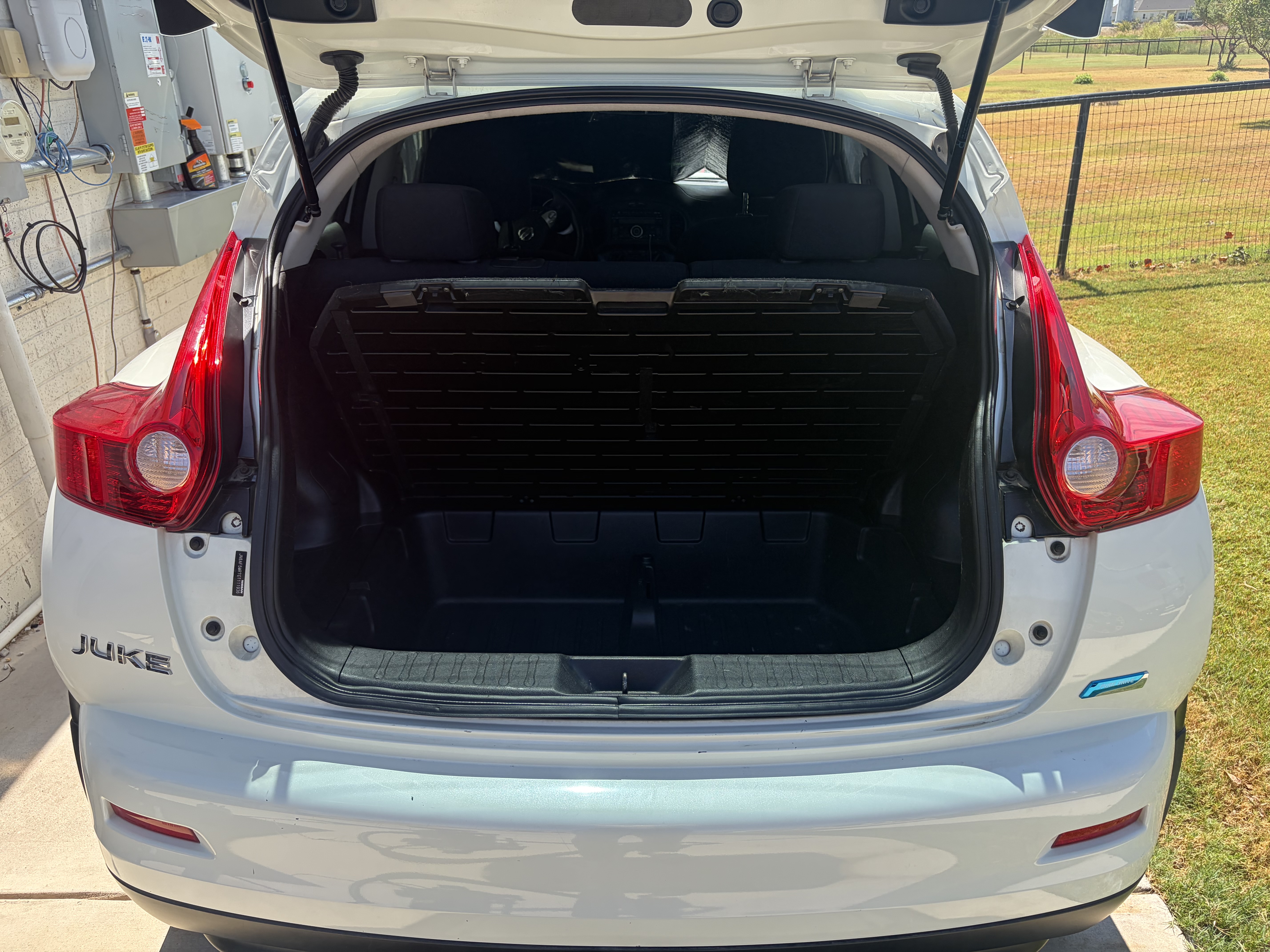 Used 2012 Nissan Juke S FWD image 18
