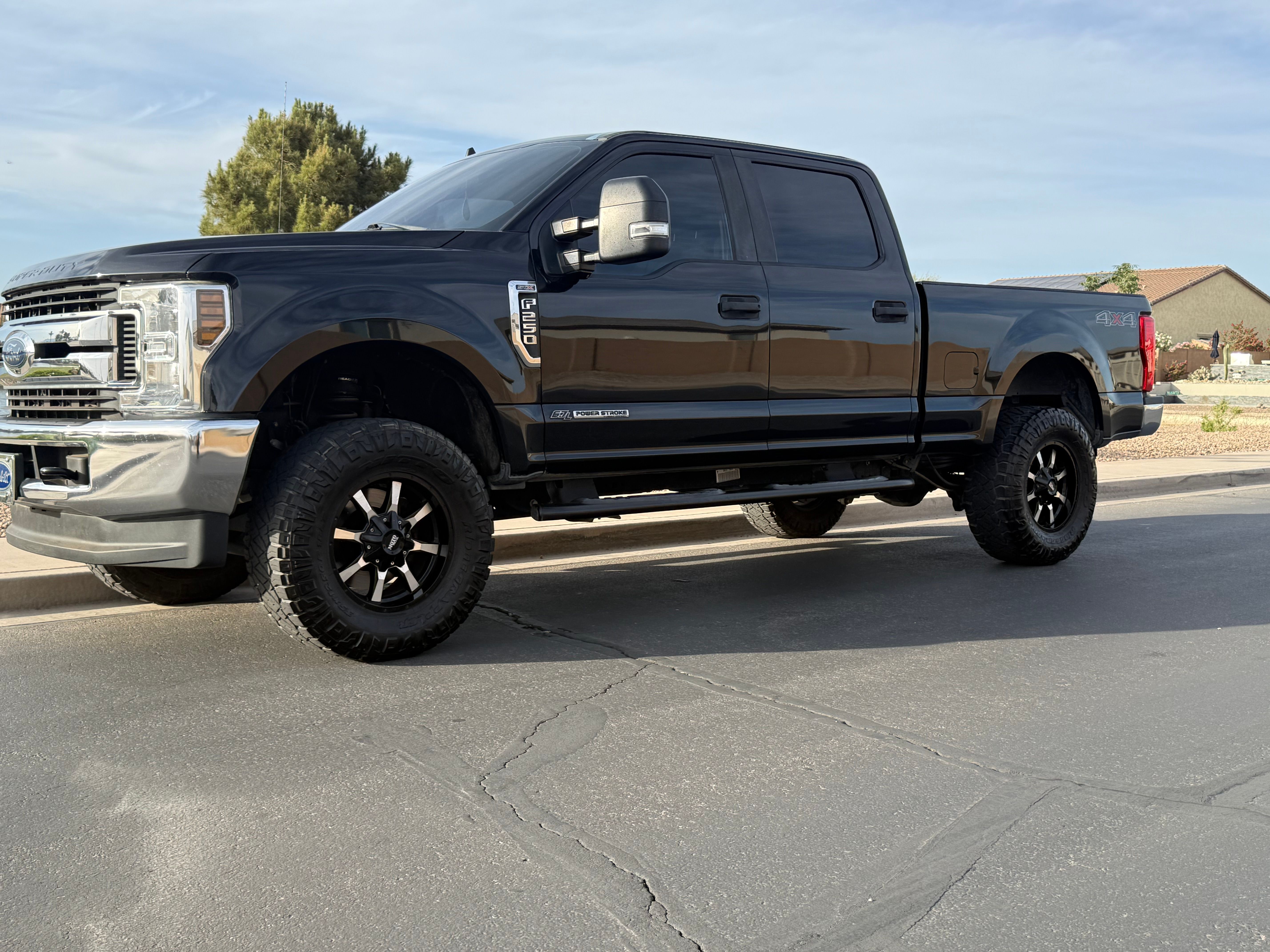 Used 2019 Ford F250 XL w/ STX Appearance Package AWD/4WD image 1