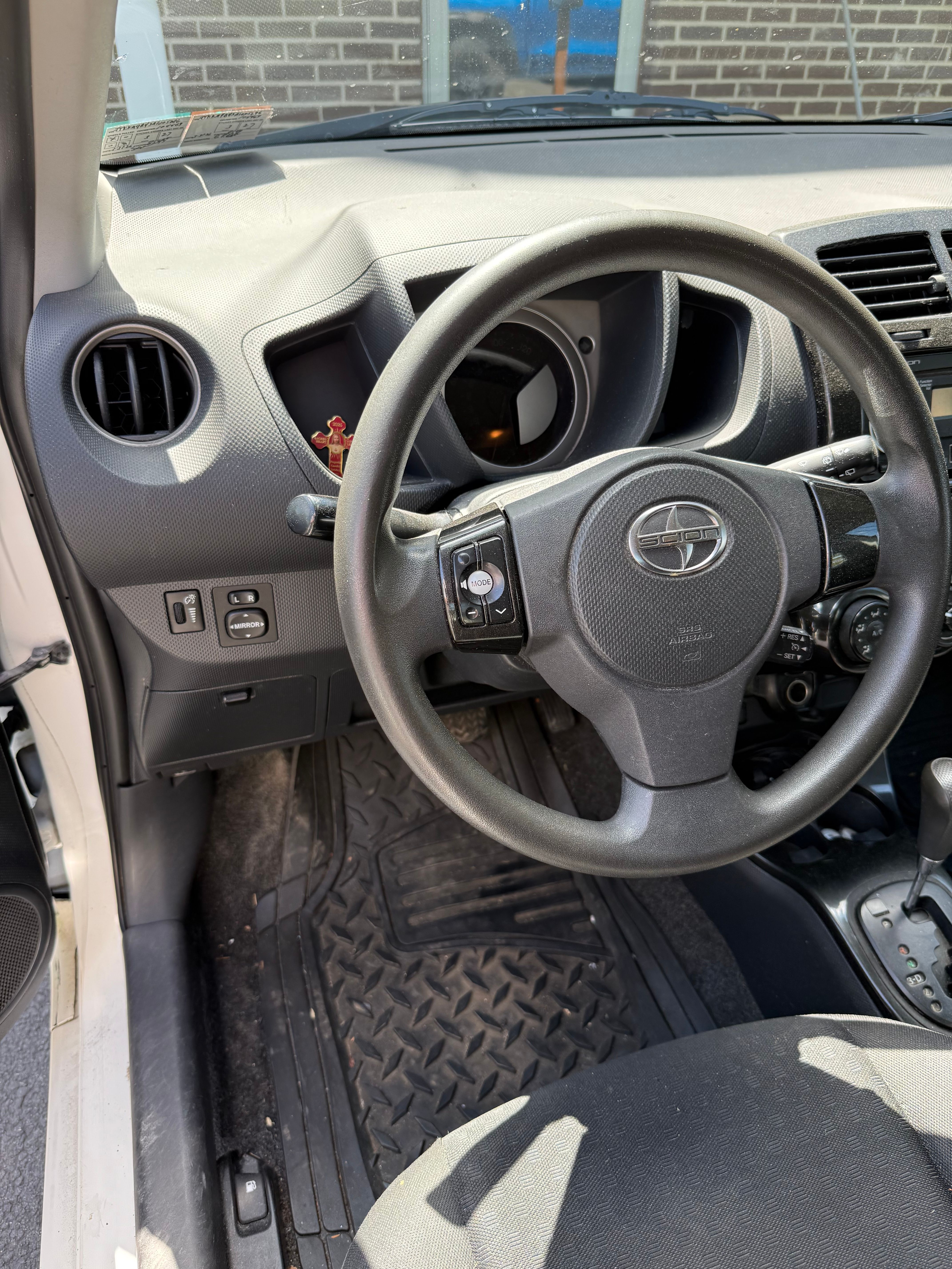 Used 2010 Scion xD FWD image 6