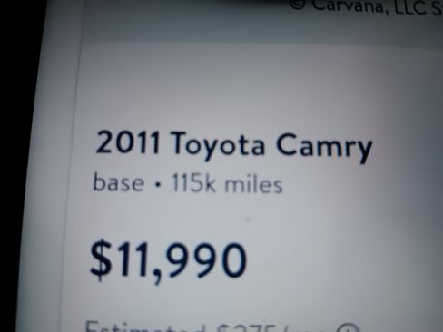 Used 2011 Toyota Camry LE image 6