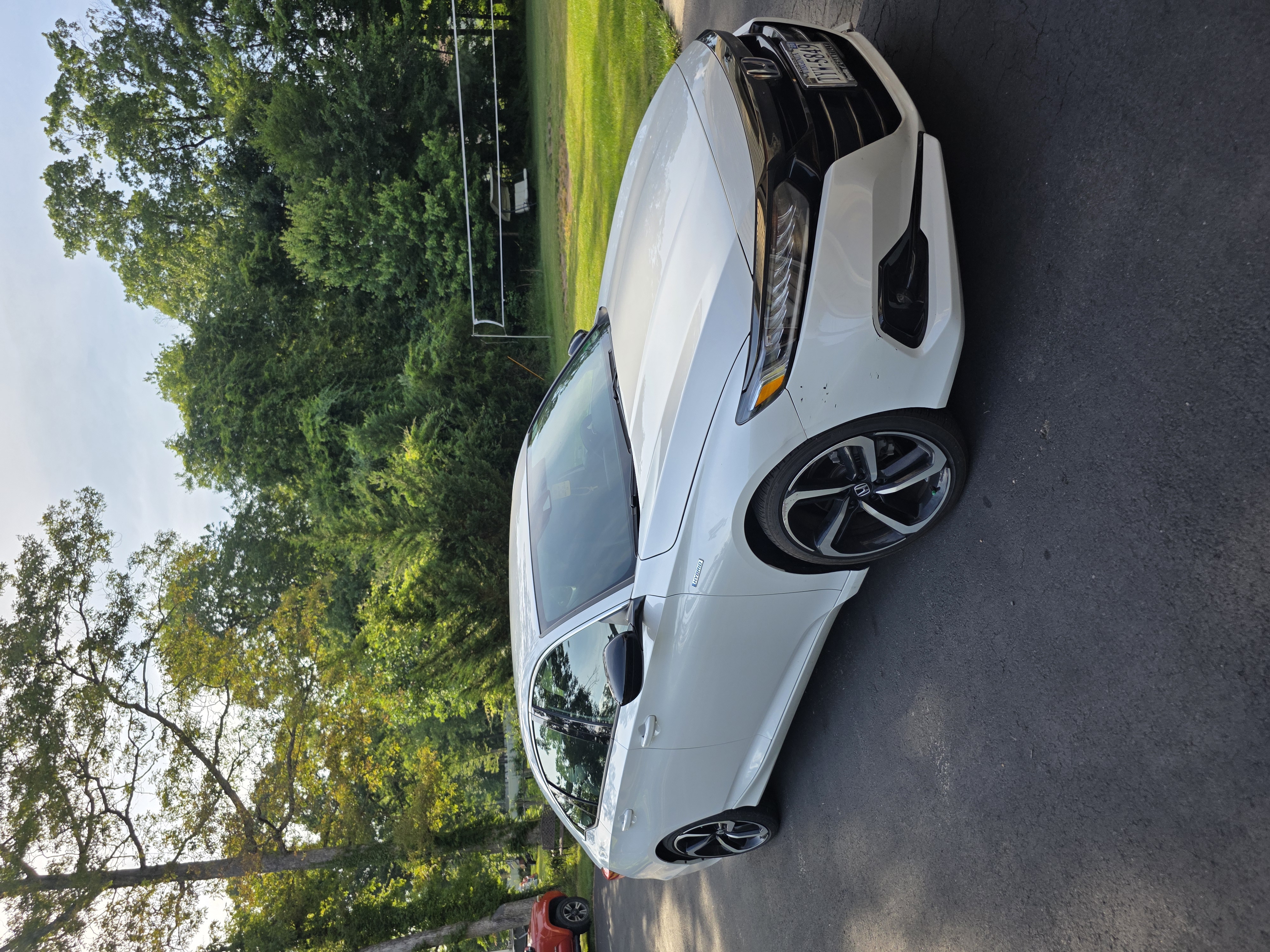 Used 2022 Honda Accord Sport image 2