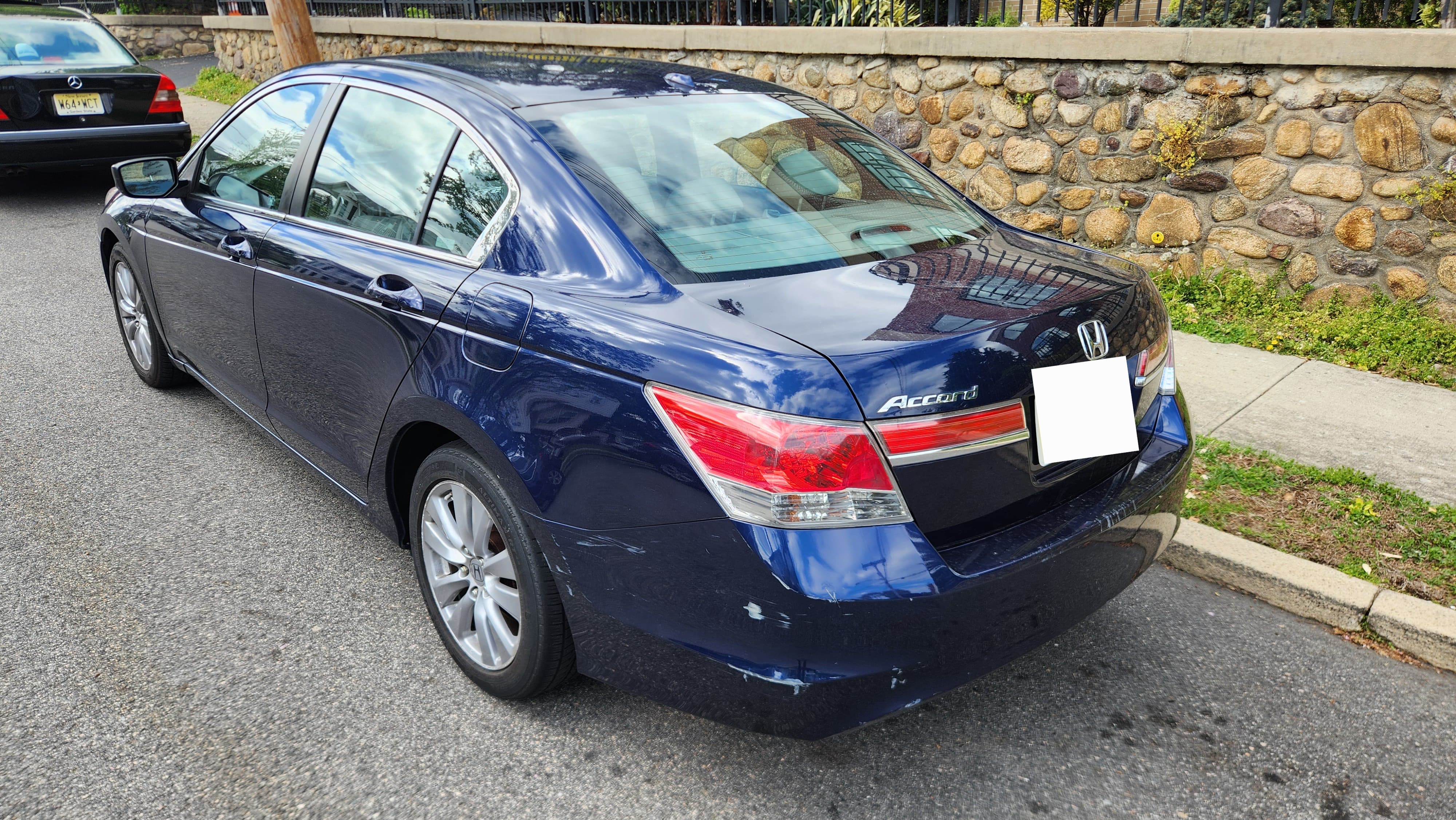 Used 2012 Honda Accord EX-L image 12