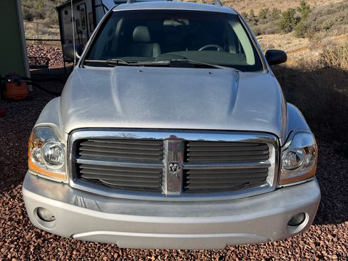 Used 2006 Dodge Durango SLT image 2