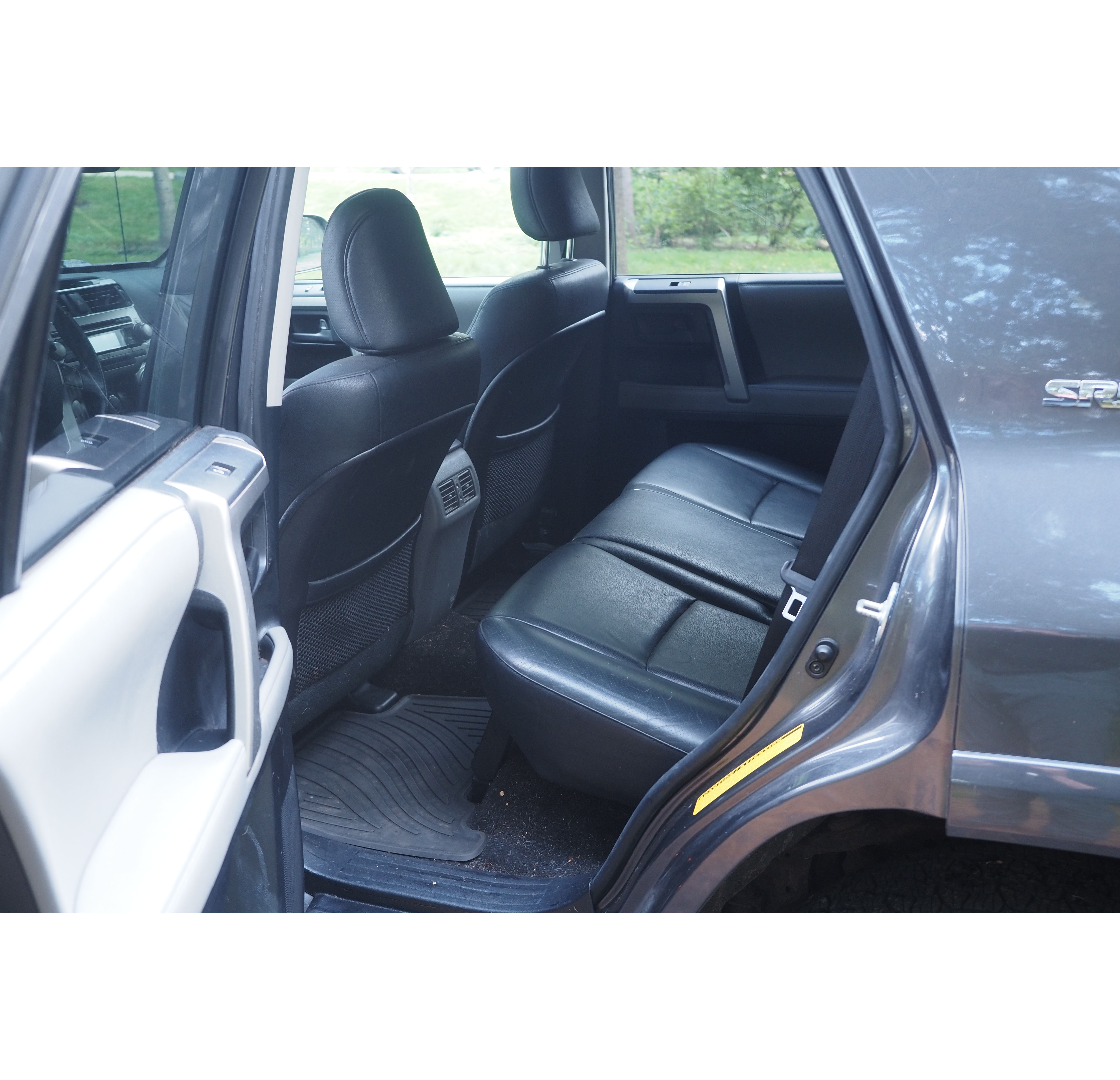 Used 2010 Toyota 4Runner SR5 AWD/4WD image 13