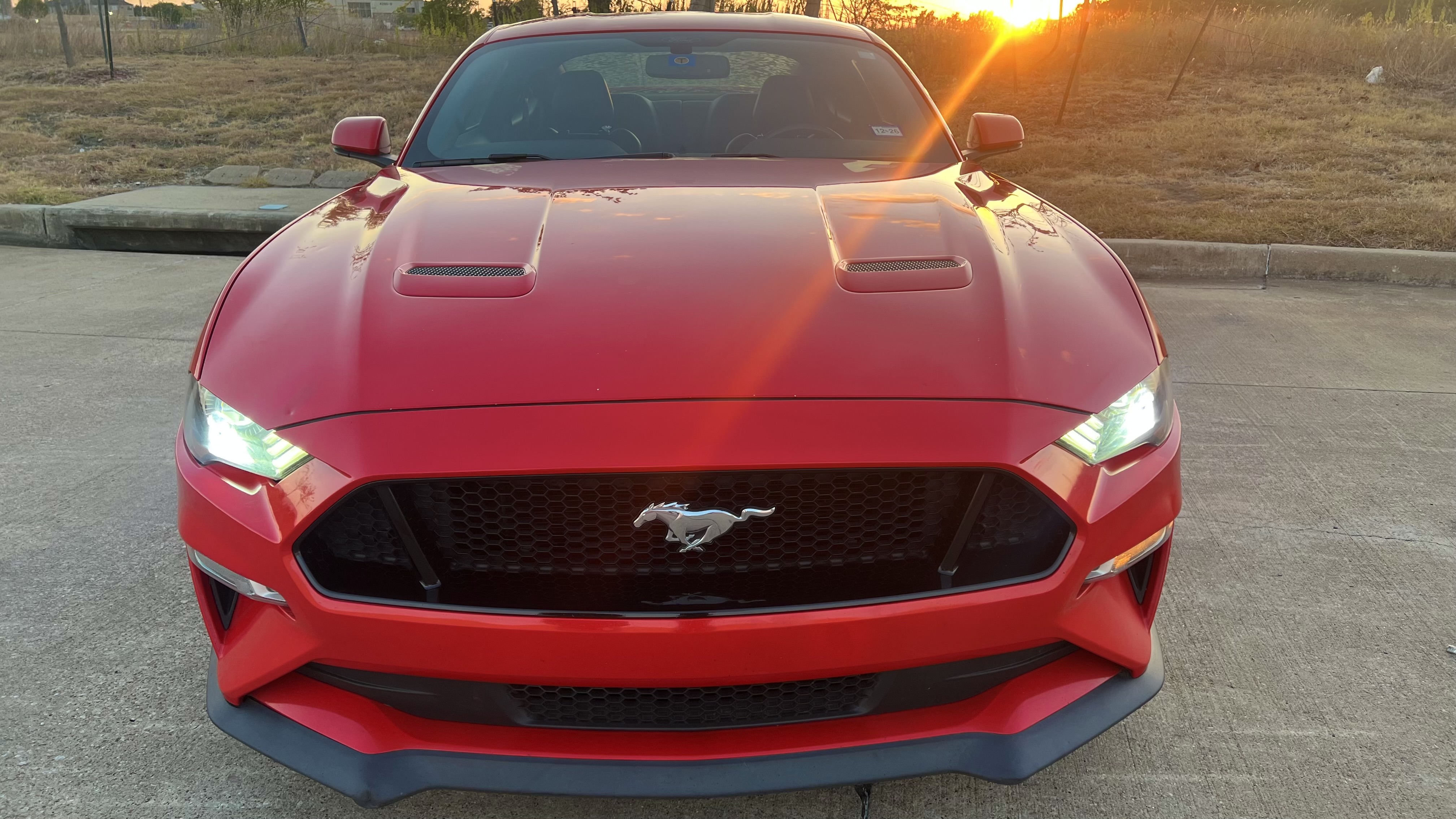 Used 2019 Ford Mustang GT Premium w/ GT Performance Package RWD image 2
