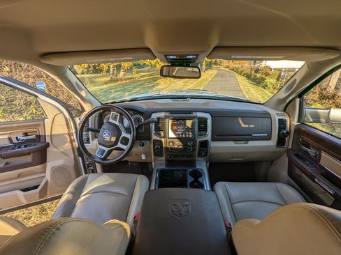 Used 2014 RAM 3500 Laramie image 5