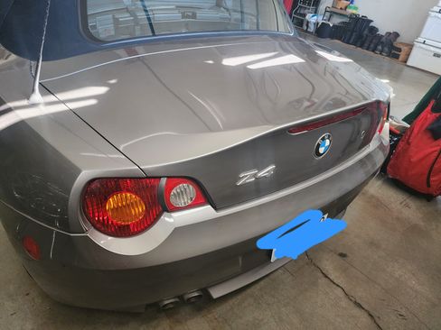 Used 2004 BMW Z4 2.5i RWD image 13